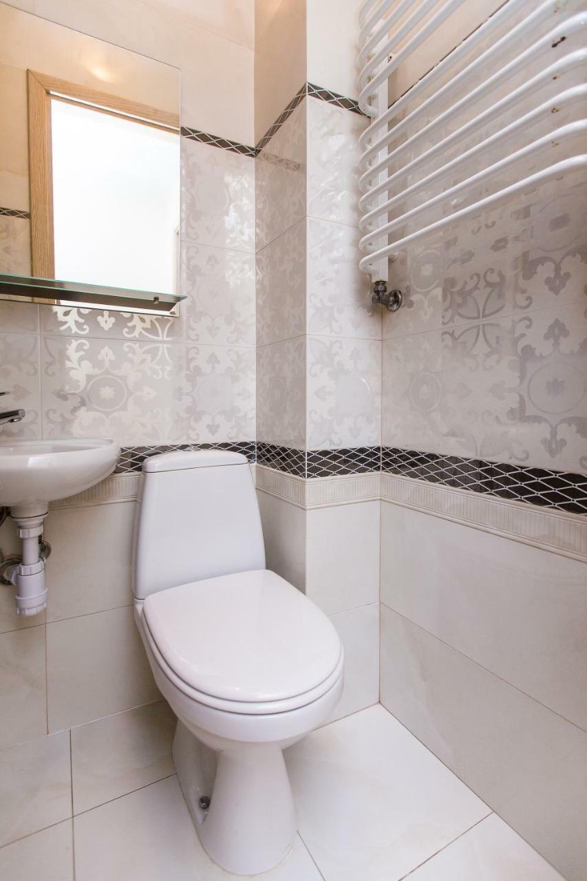 3 Rooms Apartments In The City Centr Lviv Bagian luar foto