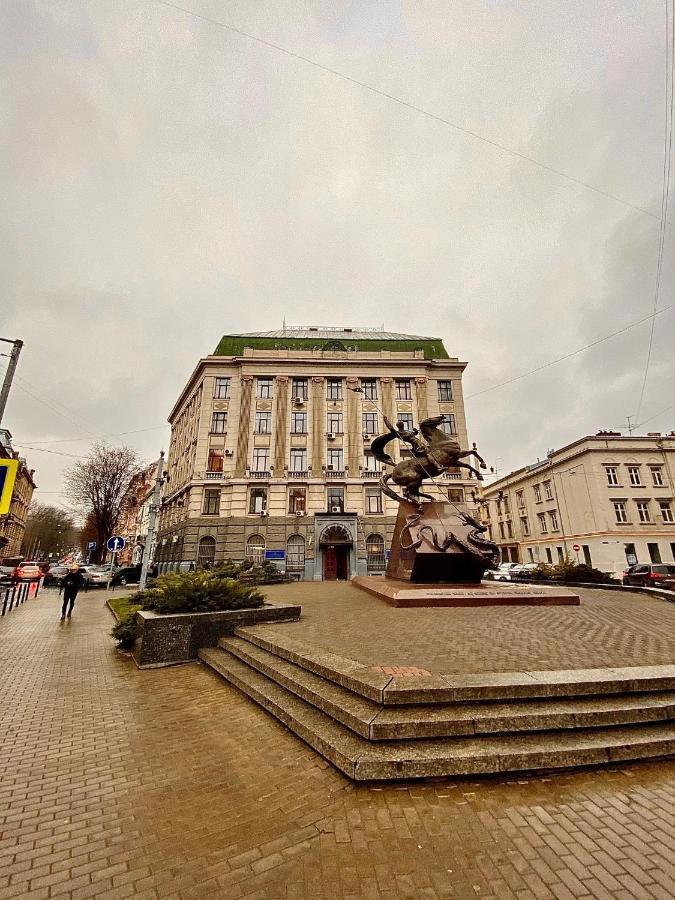 3 Rooms Apartments In The City Centr Lviv Bagian luar foto